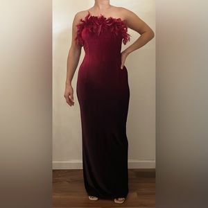 Velvet ombré dress with feather neck line